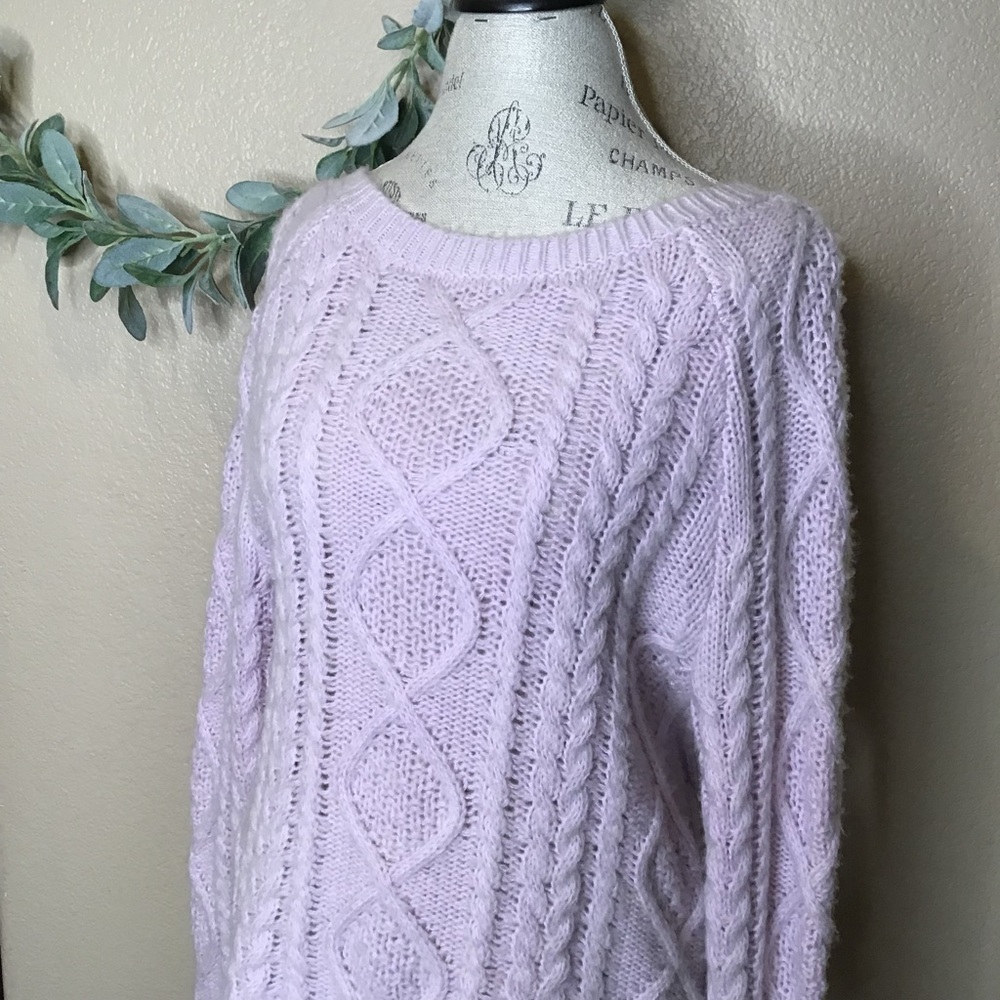 LE SUPERBE Bridget Backless Sweater with Bow Tie - Picture 3 of 10